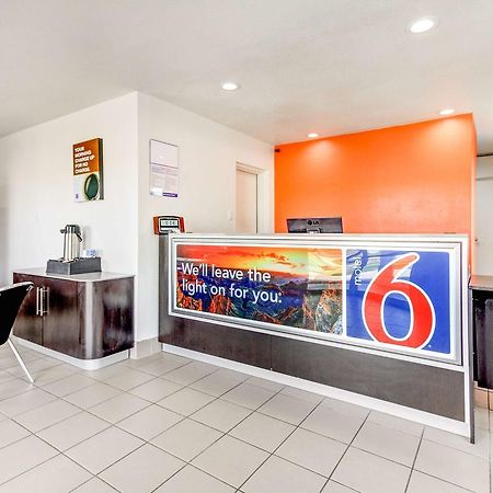 Motel 6 Waco - Lacy Lakeview Беллмид Экстерьер фото