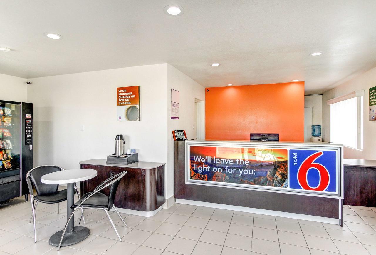 Motel 6 Waco - Lacy Lakeview Беллмид Экстерьер фото
